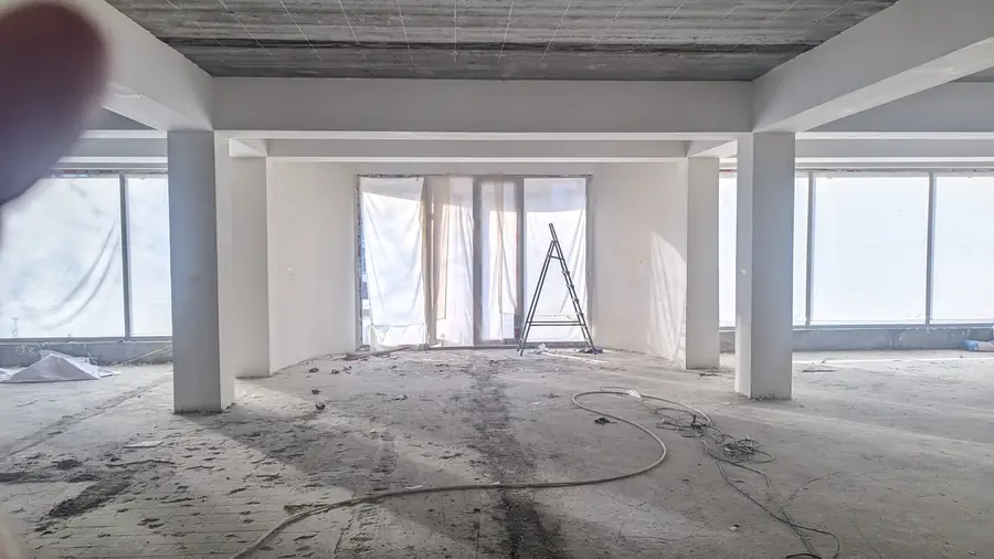 Ofis sotiladi − 242 m²