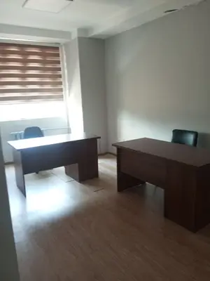 Ijaraga ofis − 36 m²