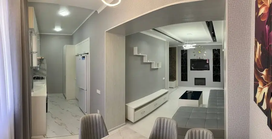 Продается 2-комнатная квартира − 50 м²