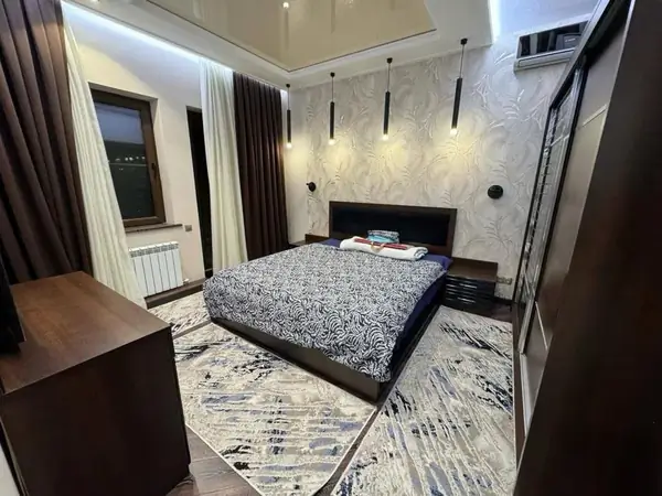 3-комнатная квартира − 110 м², 4/4 этаж
