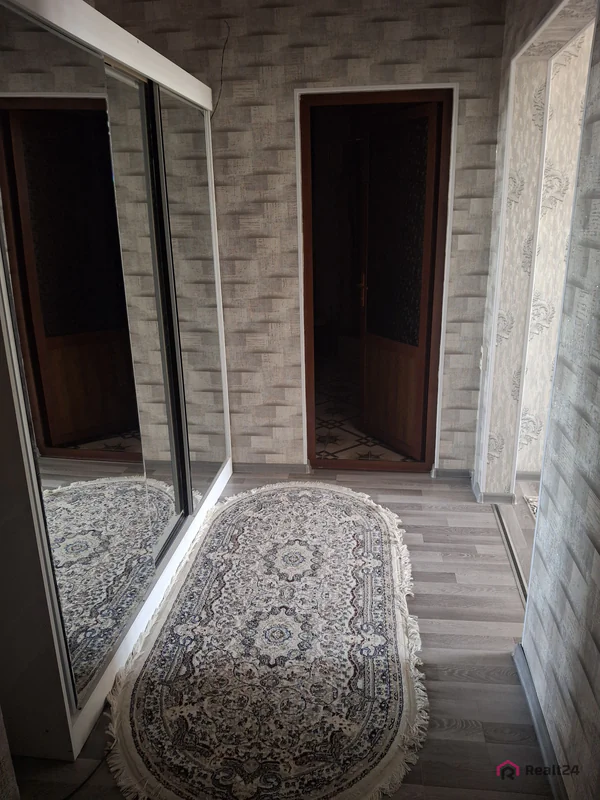 2 xonali kvartira sotiladi − 50 m²