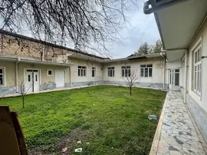 1 qavatli uy sotiladi − 300 m²