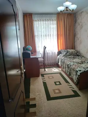 3 xonali kvartira sotiladi − 67 m²