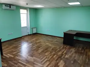 Продается офис − 1645 м²