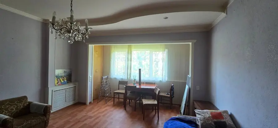 2 xonali kvartira sotiladi − 60 m²