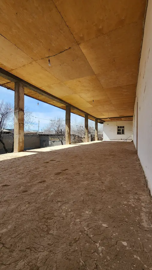 2 qavatli uy sotiladi − 600 m²