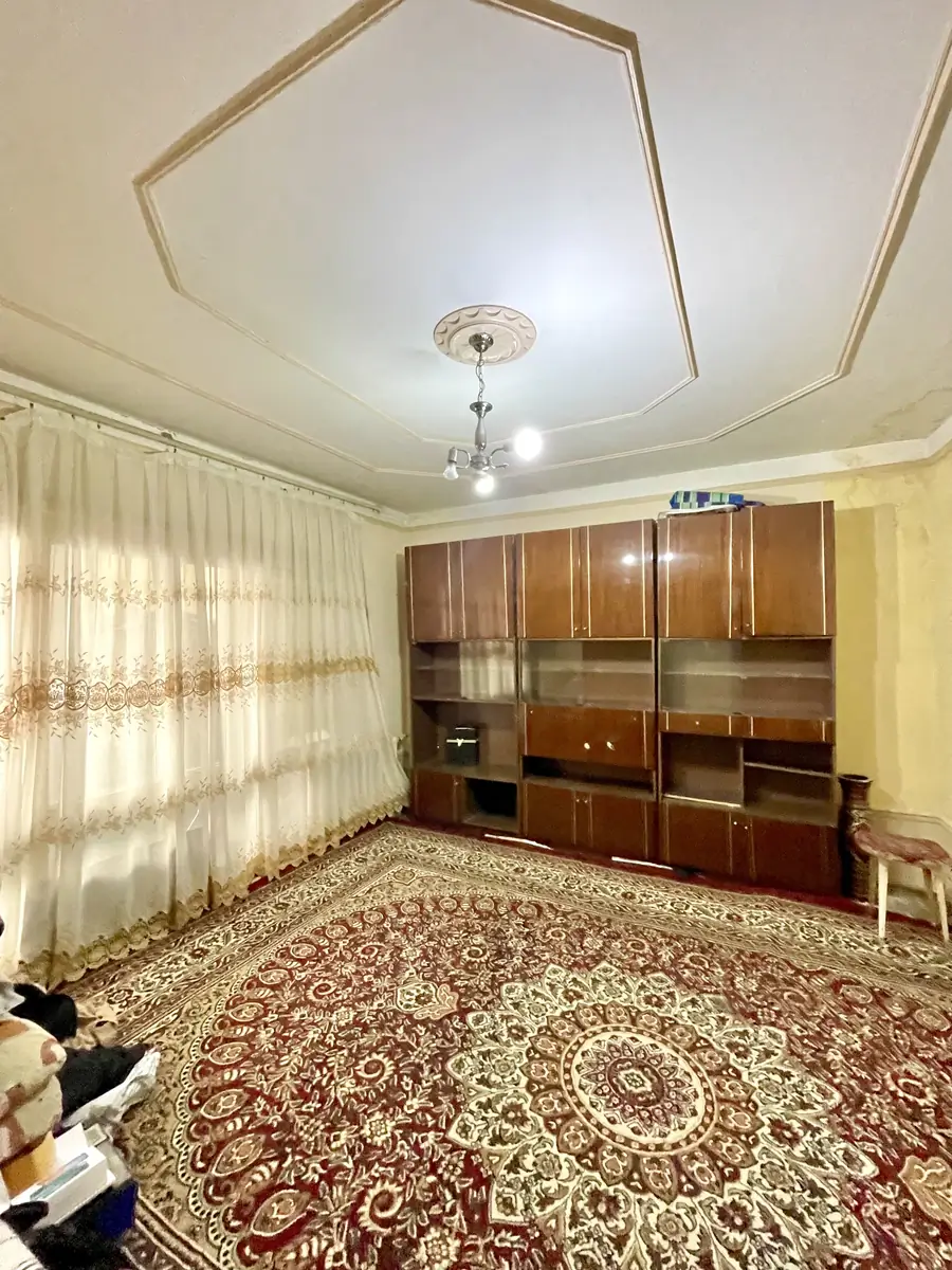 Продается 2-комнатная квартира − 61 м²