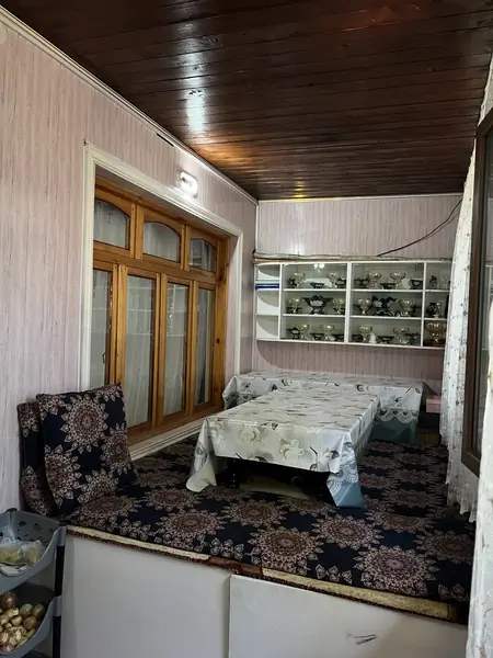 3-комнатная квартира − 70 м², 4/4 этаж