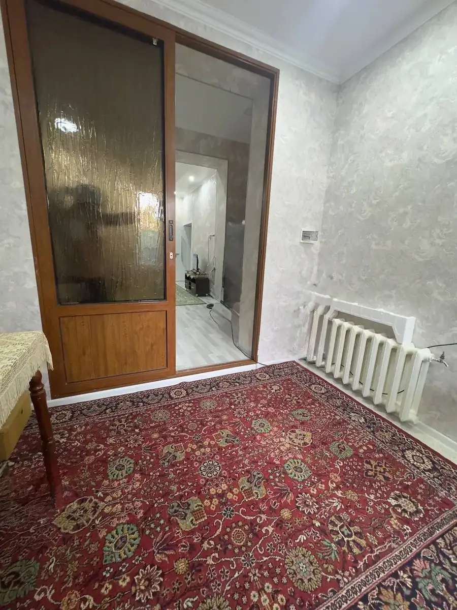 Продается 2-комнатная квартира − 72 м²