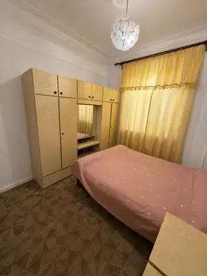 2 xonali kvartira sotiladi − 60 m²