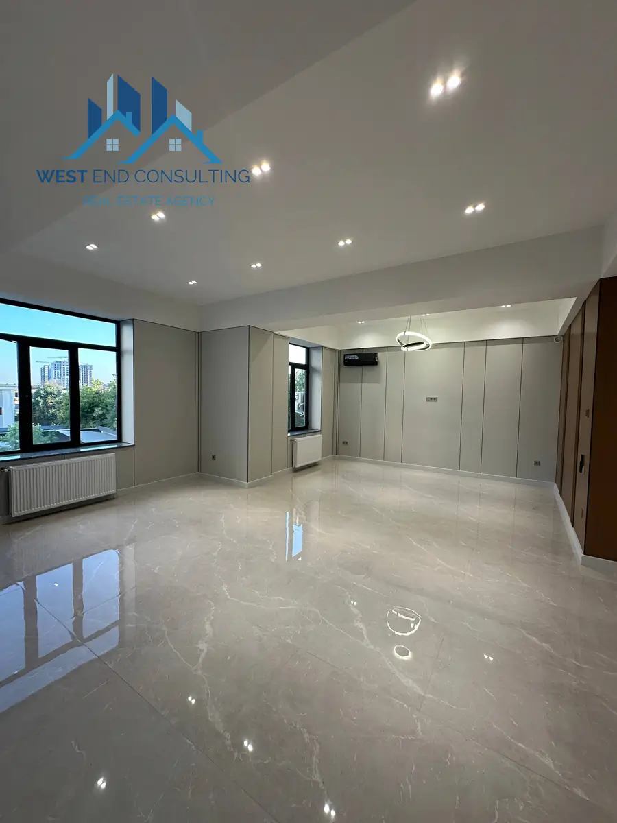 Ijaraga ofis − 360 m²