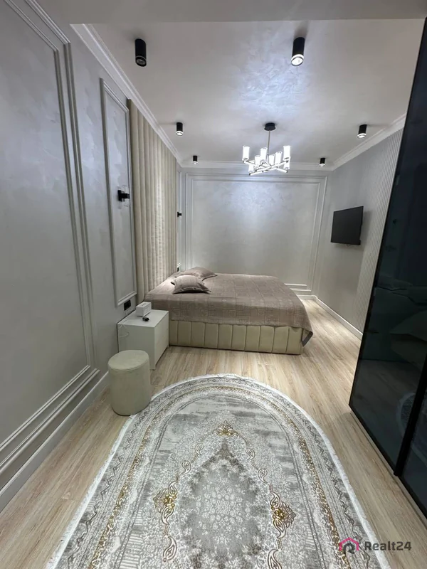 Ijaraga 2 xonali kvartira − 77 m²