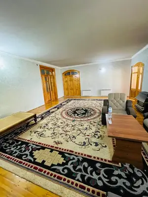 Сдается 3-комнатная квартира − 128 м²