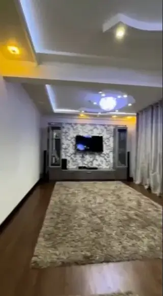 3 xonali kvartira sotiladi − 100 m²