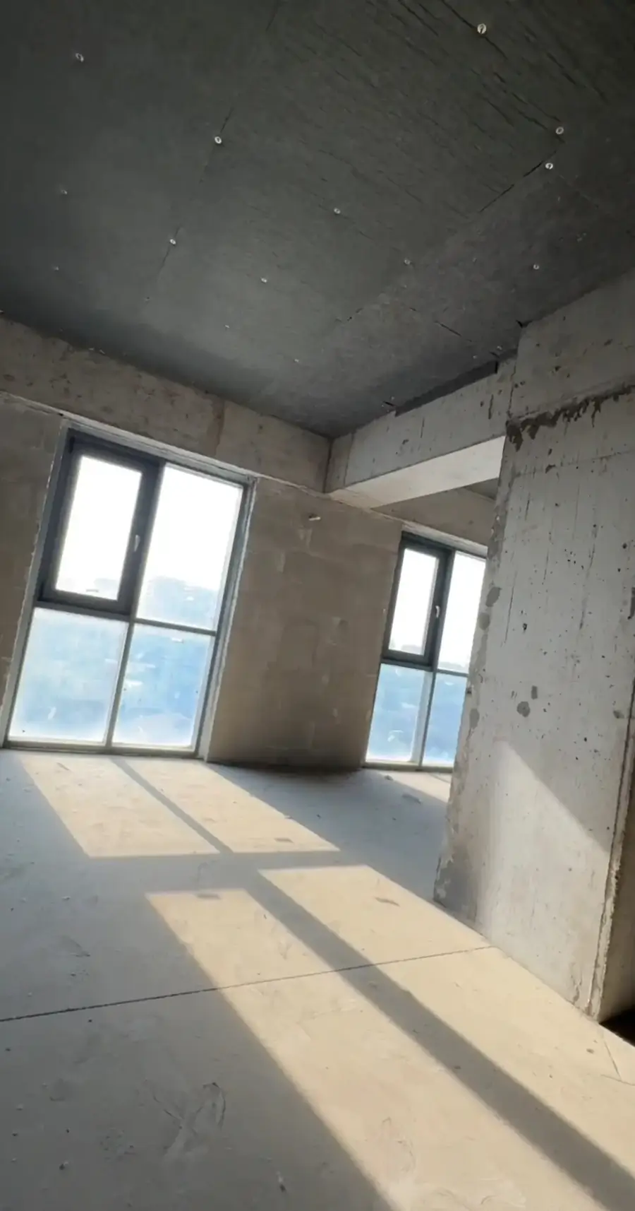 2 xonali kvartira sotiladi − 67 m²