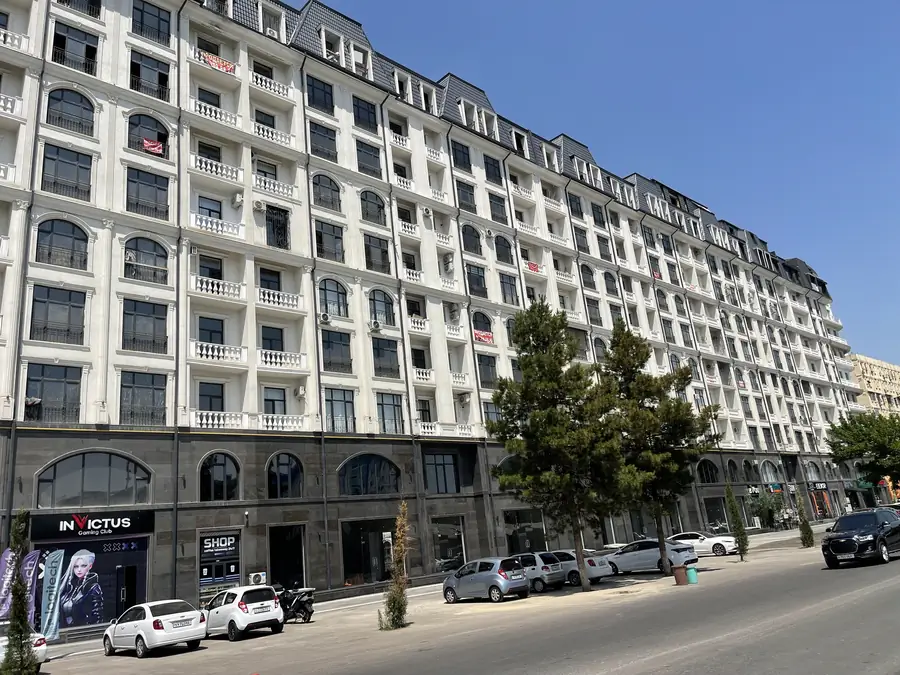 Продается 4-комнатная квартира − 126 м²