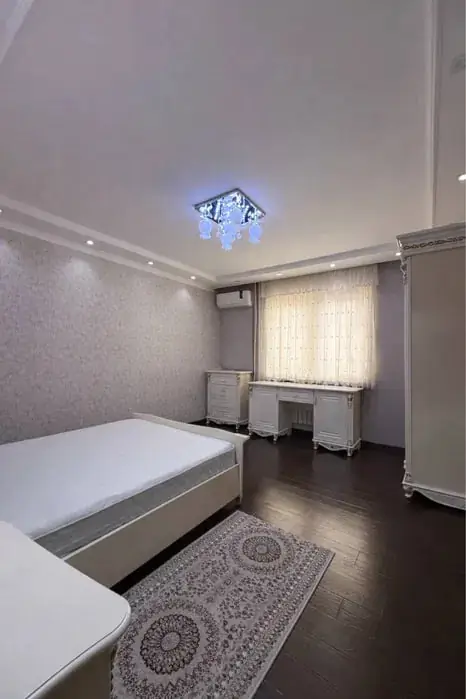 Ijaraga 3 xonali kvartira − 128 m²