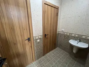 Ijaraga ofis − 500 m²