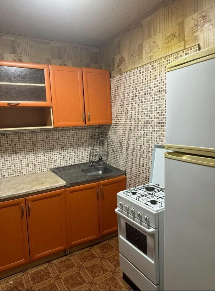 Продается 2-комнатная квартира − 46 м²