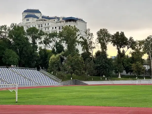 4 xonali kvartira − 130 m², 6/10 qavat