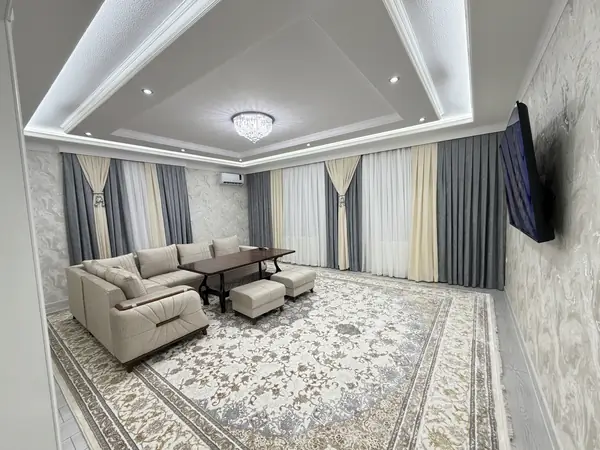 3 xonali kvartira − 90 m², 1/7 qavat