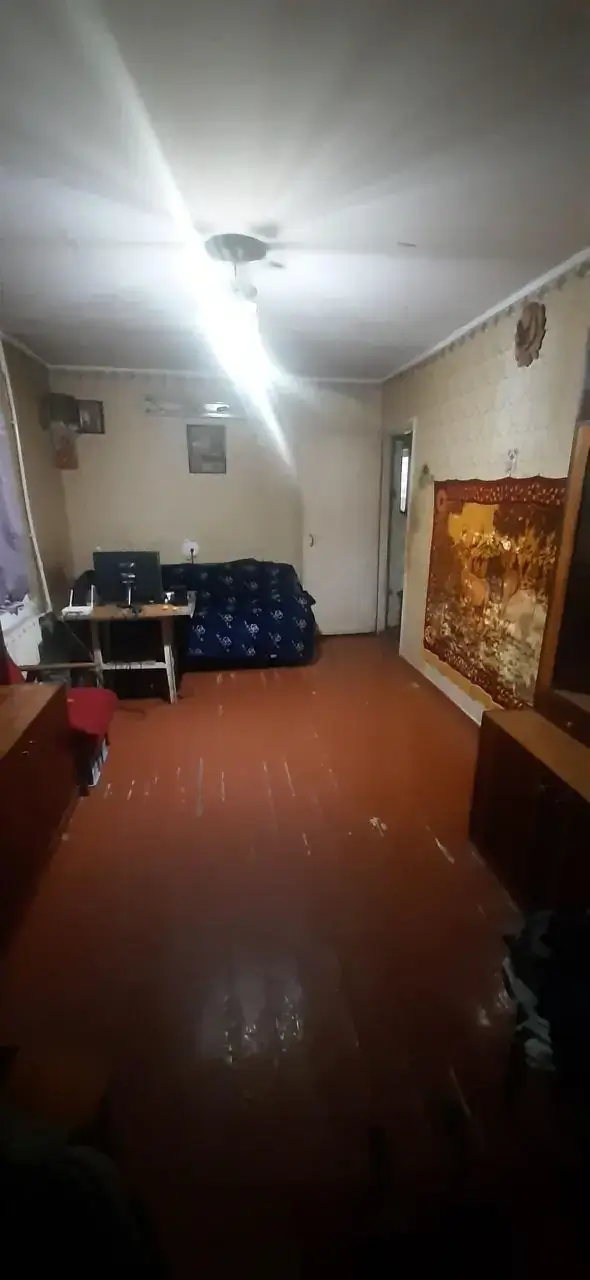 Продается 1-комнатная квартира − 34 м²
