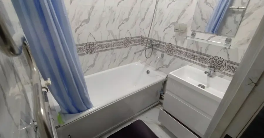 Сдается 2-комнатная квартира − 70 м²