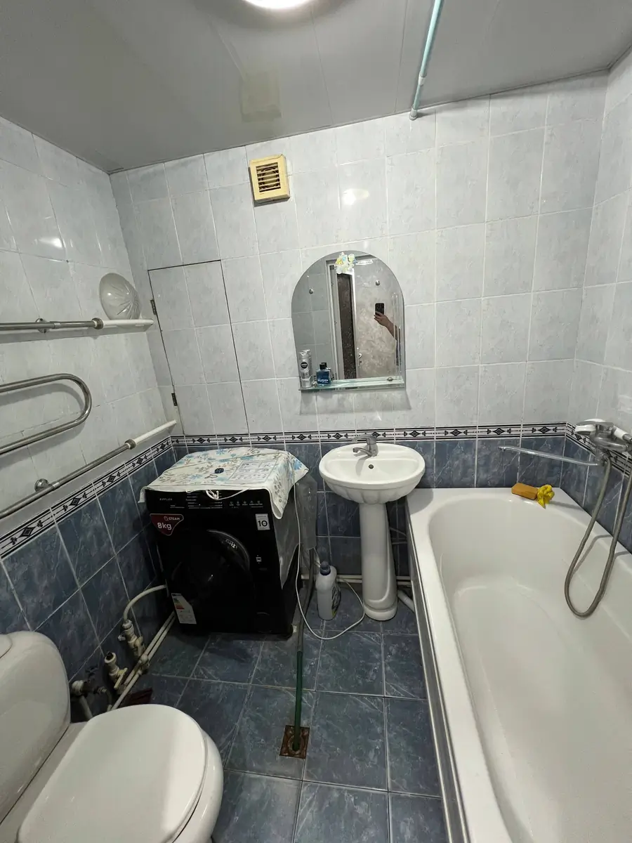 2 xonali kvartira sotiladi − 52 m²