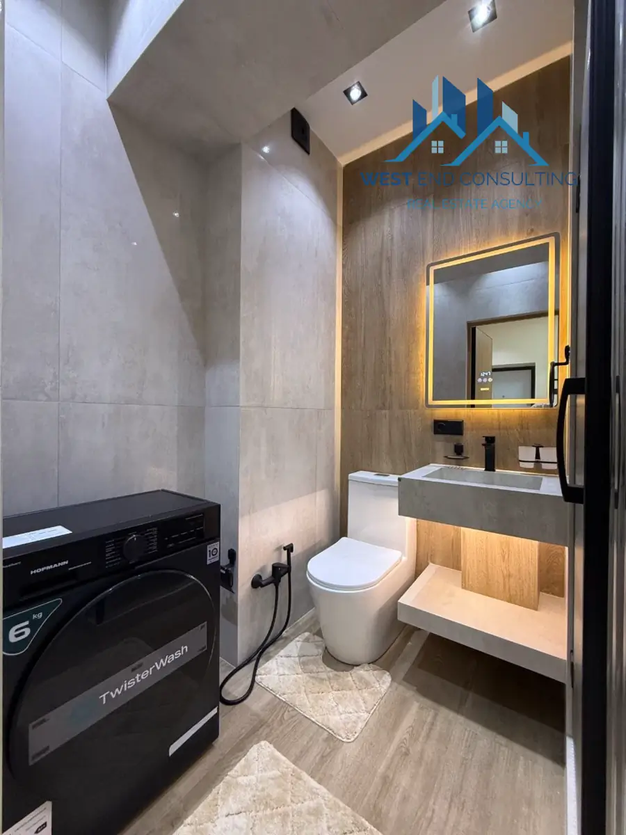 3 xonali kvartira sotiladi − 70 m²