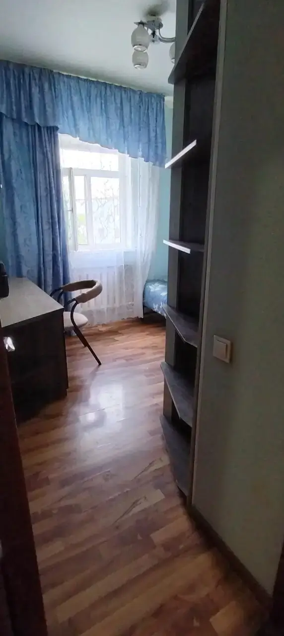 4 xonali kvartira sotiladi − 110 m²