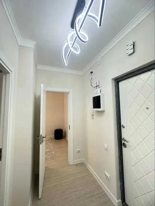 Продается 2-комнатная квартира − 40 м²