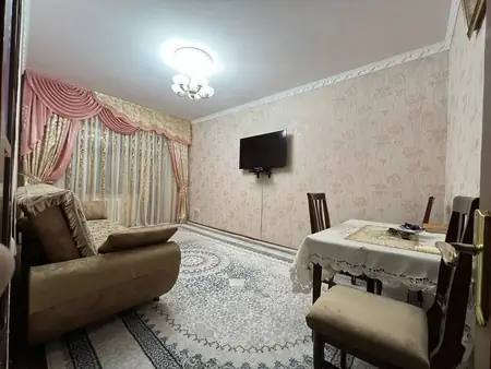 2-комнатная квартира − 60 м², 3/4 этаж