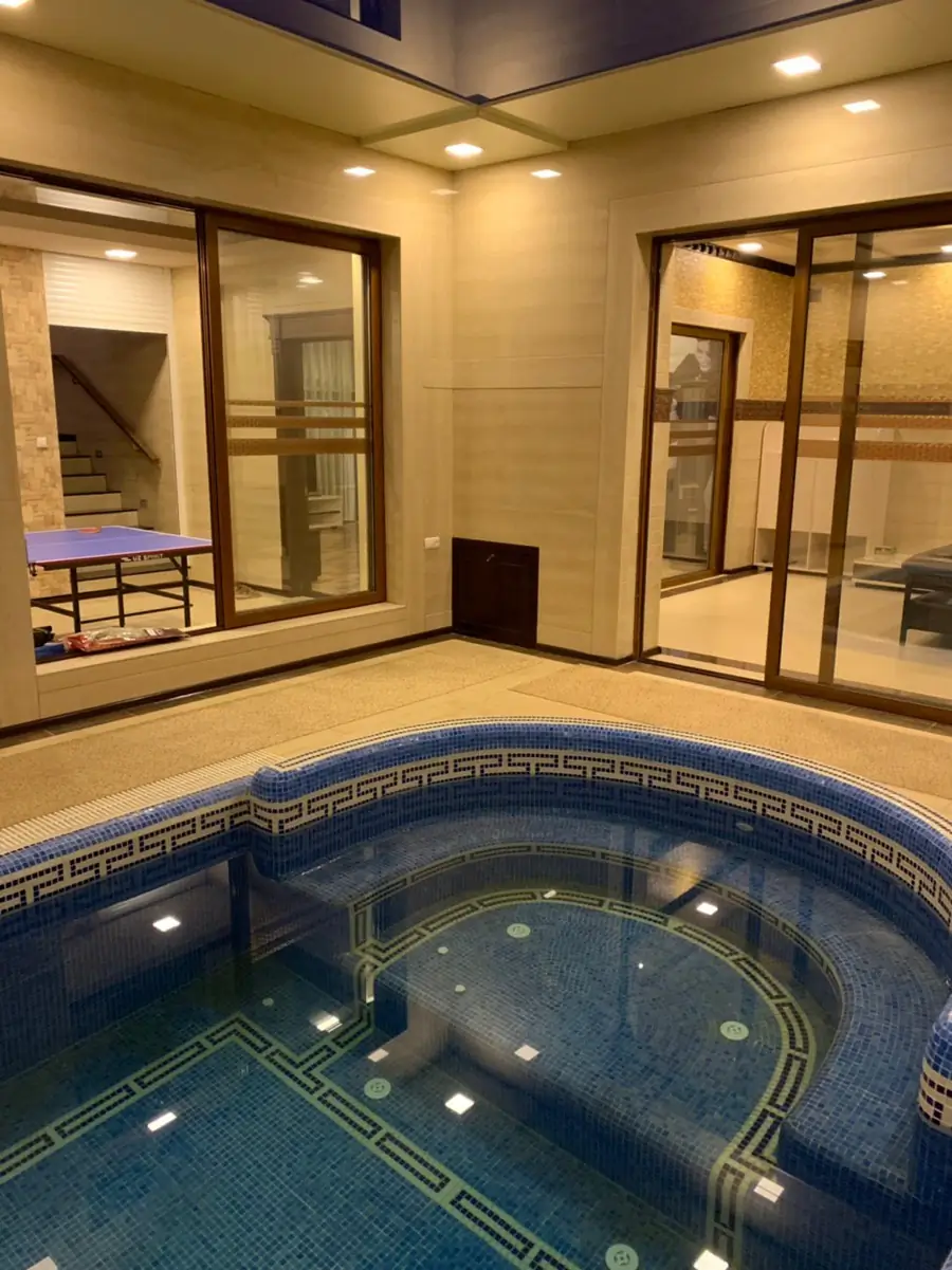 Ijaraga 4 qavatli uy − 700 m²