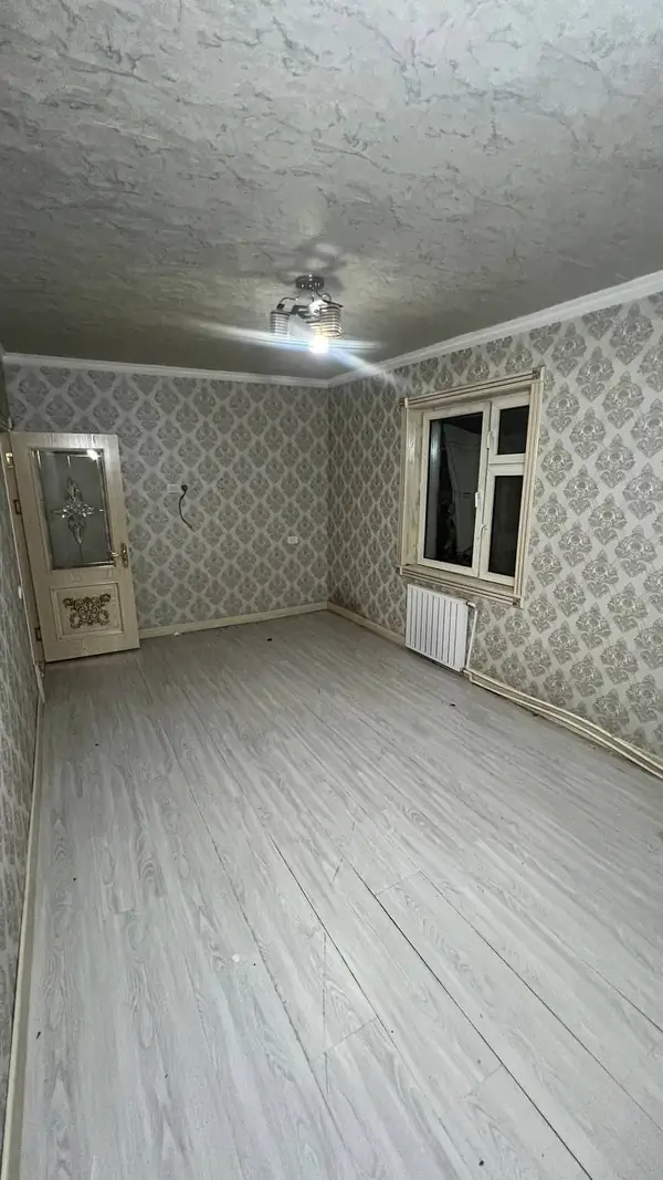 1 xonali kvartira − 42 m², 1/5 qavat