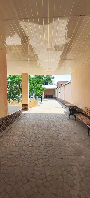 1 qavatli uy − 279 m², 5.3 sot.