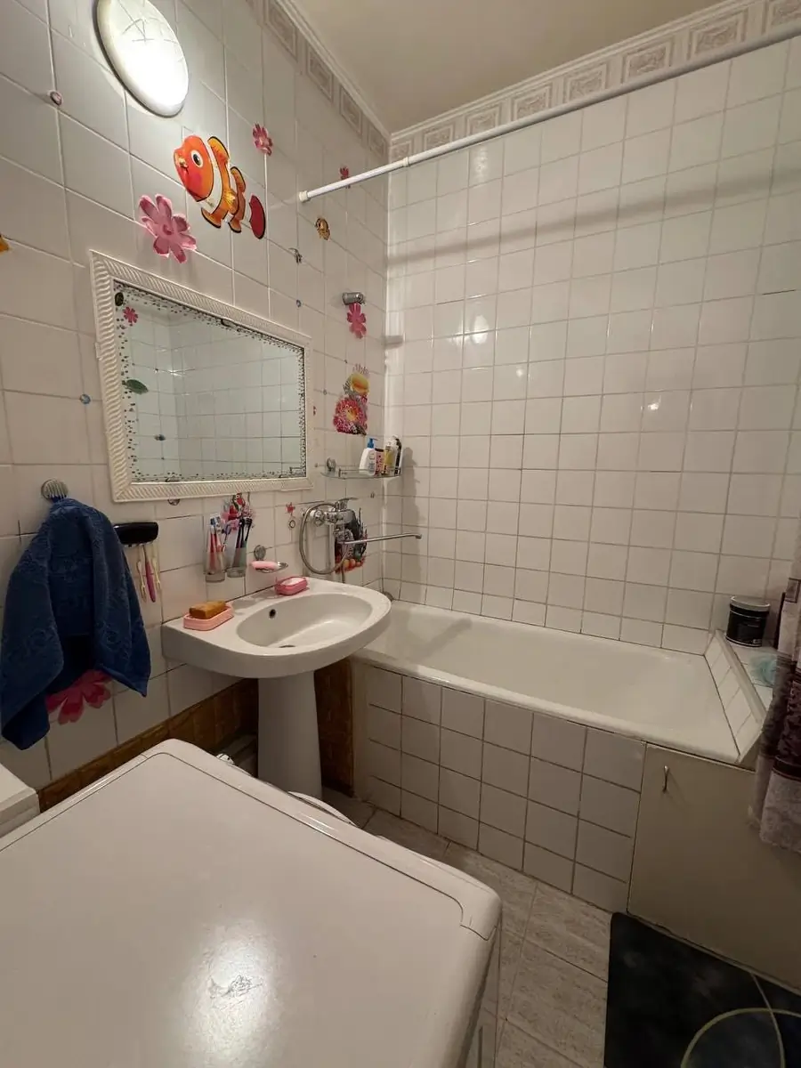 3 xonali kvartira sotiladi − 78 m²