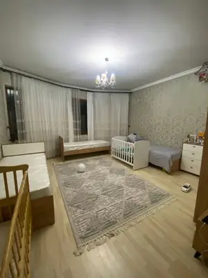 2 qavatli uy sotiladi − 300 m²