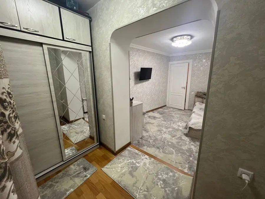 Продается 3-комнатная квартира − 71 м²
