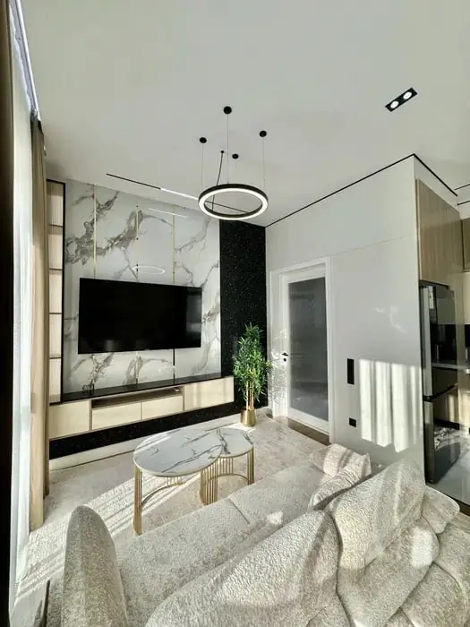 Сдается 4-комнатная квартира − 230 м²