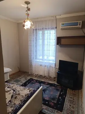 3 xonali kvartira sotiladi − 80 m²