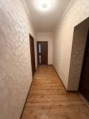 2 xonali kvartira sotiladi − 55 m²