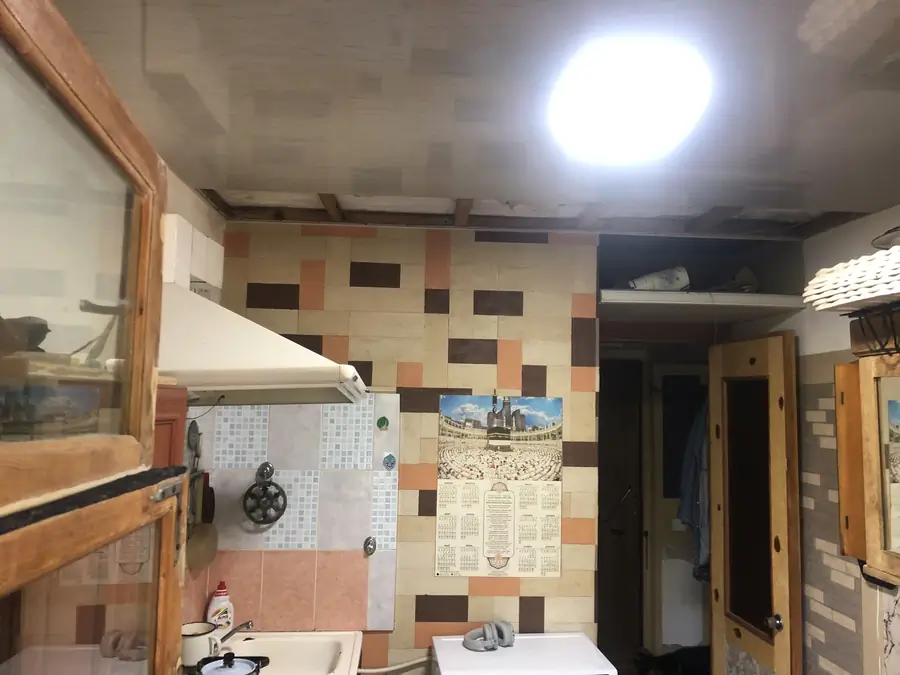 2 xonali kvartira sotiladi − 37 m²