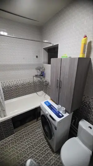 1 xonali kvartira − 30 m², 1/4 qavat