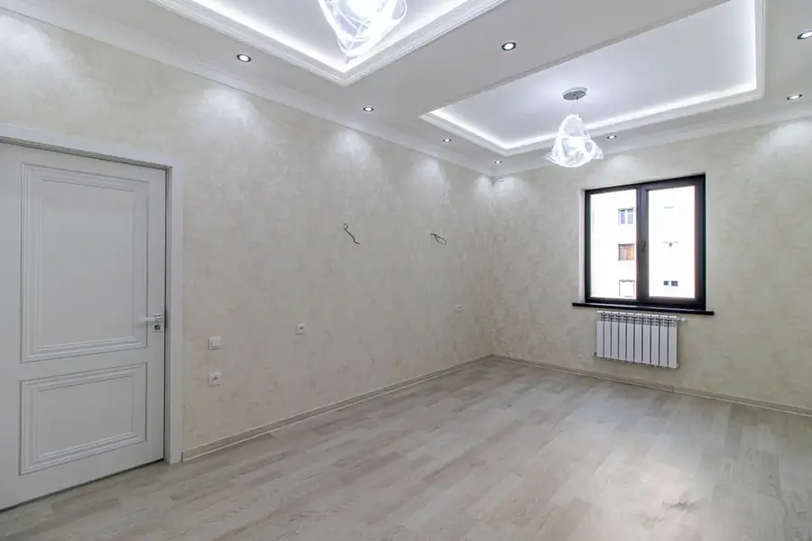 Продается 3-комнатная квартира − 100 м²