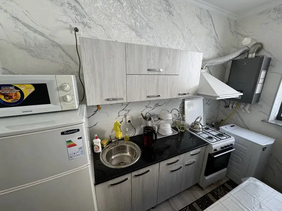 Сдается 1-комнатная квартира − 45 м²
