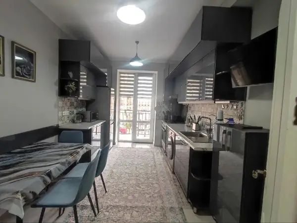 2-комнатная квартира − 50 м², 2/5 этаж