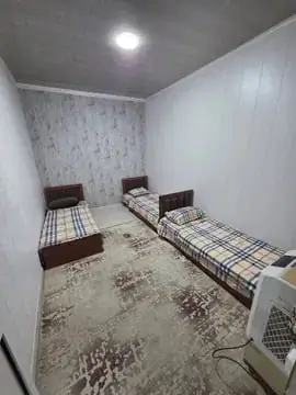 Сдается 4-комнатная квартира − 100 м²