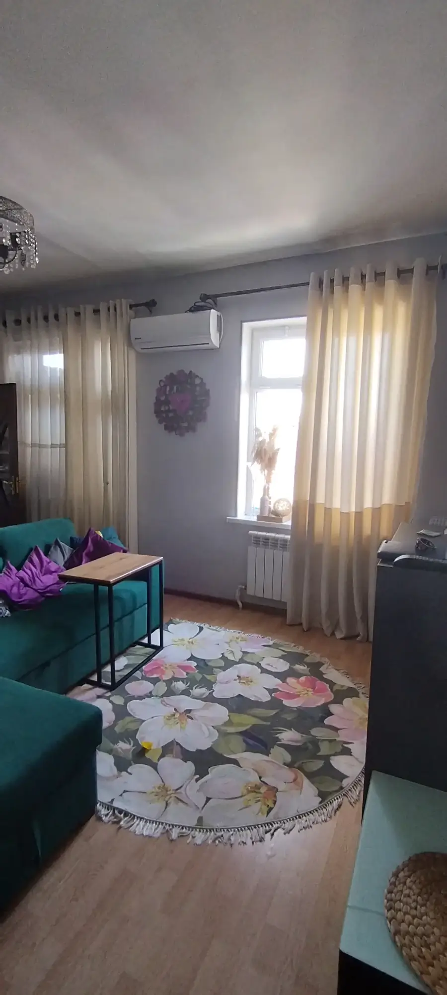 Продается 2-комнатная квартира − 49.4 м²