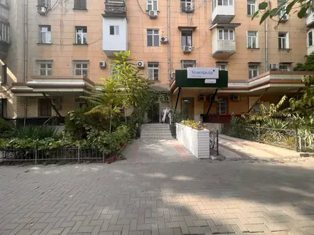 Ofis − 83 m², 1/4 qavat