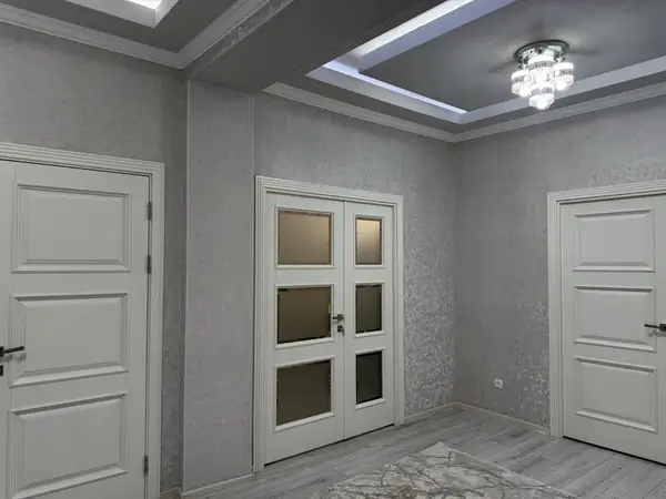 4 xonali kvartira − 130 m², 5/9 qavat